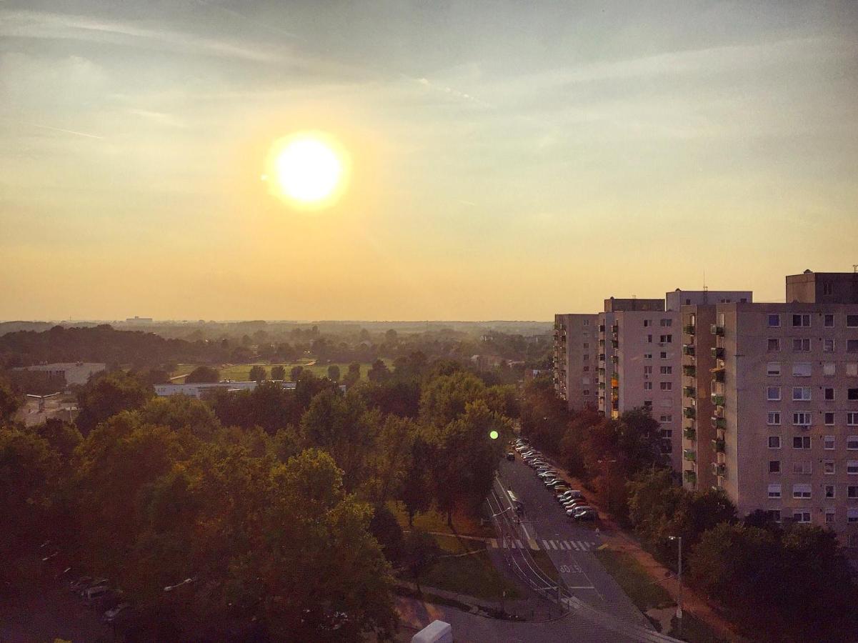 Sunset-View Apartment Debrecen Eksteriør bilde